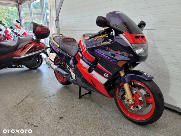 Honda CBR - 6