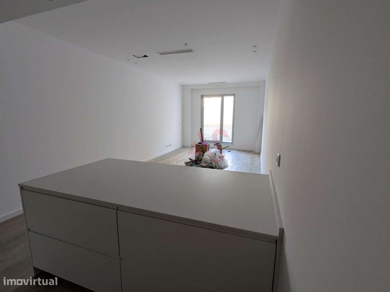 Apartamento T2 com Terraço – 333,70 m² + Arrumo 5,40 m² em Matosinhos - Grande imagem: 4/21