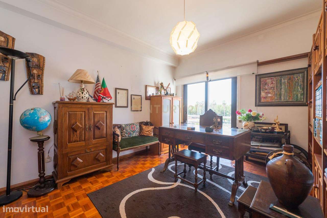 Excelente T4 c/Box | São Domingos de Rana-36