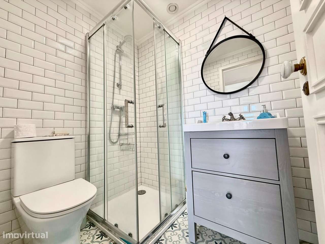 Apartamento T2 MOBILADO, no último piso, em Soares dos Reis!-20