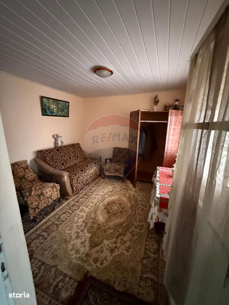 Casă / Vilă cu 6 camere de vânzare - Imagine principală: 5/8