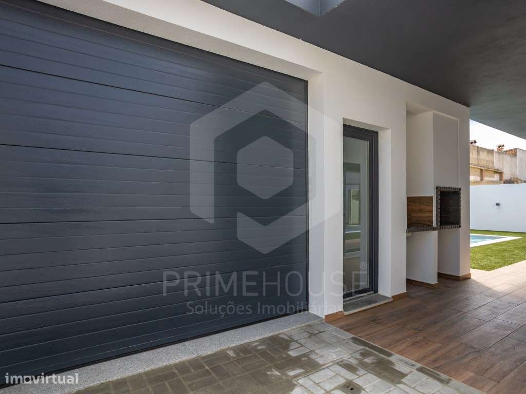 Moradia com 3 suites, garagem e piscina na Av. de Negreiros - Quint...-43