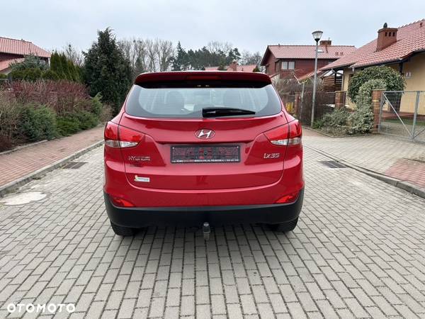 Hyundai ix35 1.6 2WD Fifa World Cup Edition - 32