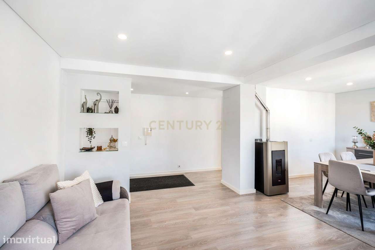 Apartamento T2 Totalmente Remodelado |  No centro da vila de Mafra-5