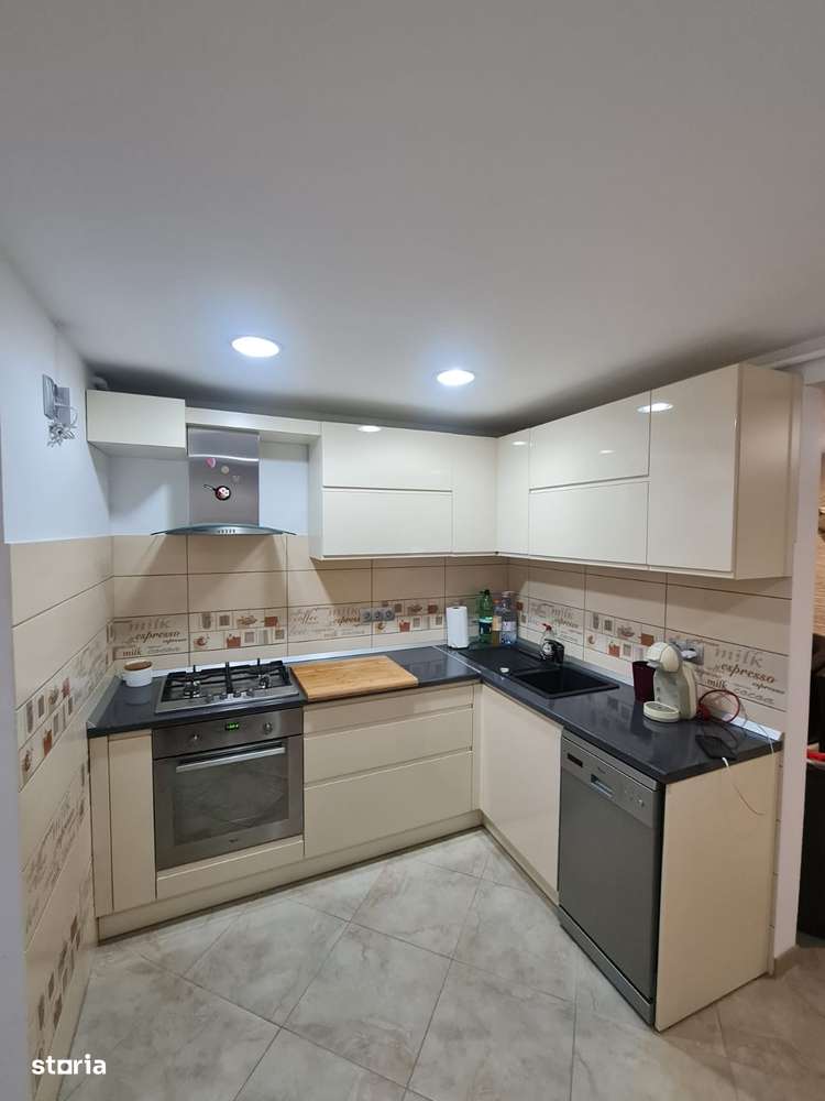 Apartament 3 camere 72 mp Bradet , etaj 3, finisat, mobilat, utilat - Imagine principală: 4/15