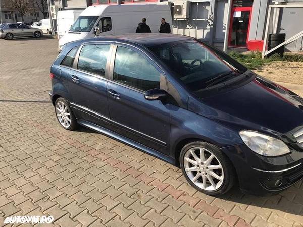 Dezmembrari Mercedes B-Class W245 Piese Mercedes B Class 2.0 diesel 2008 - 2