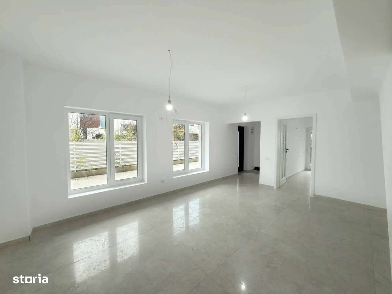 Casa Vila noua 3 dormitoare + birou / 4 bai / 16 min metrou 1 Dec 1918 - Imagine principală: 4/20