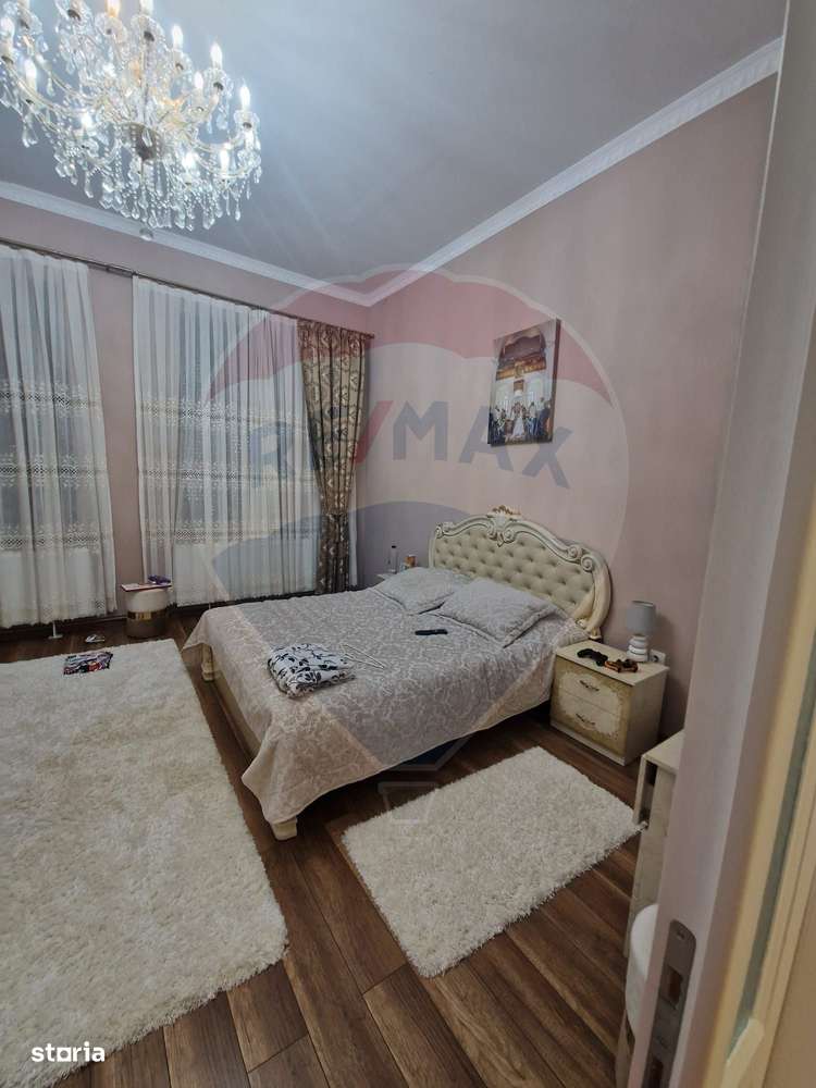 Apartament spatios la curte 2 dormitoare Salonta str. Republicii - Imagine principală: 2/20