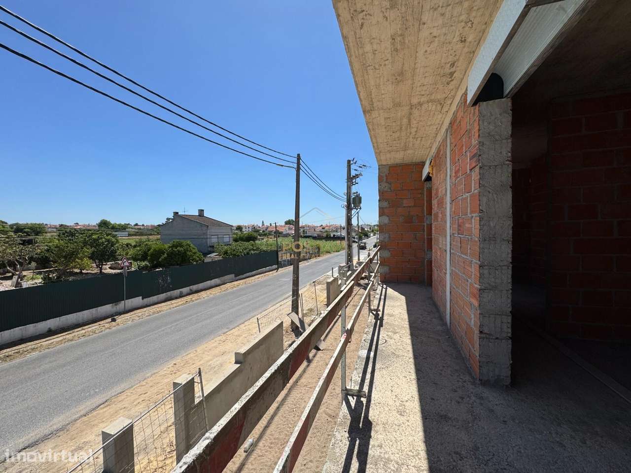 Nova Moradia T4 com Piscina na Vila de Azeitão-17