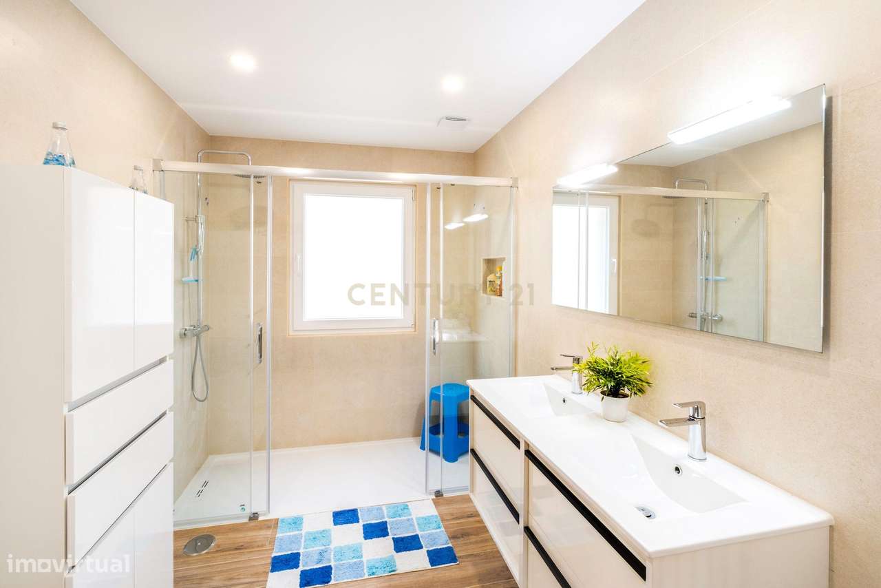 MORADIA ISOLADA TÉRREA T3 COM PISCINA AQUECIDA - ASSENTA (São Pedro d-22