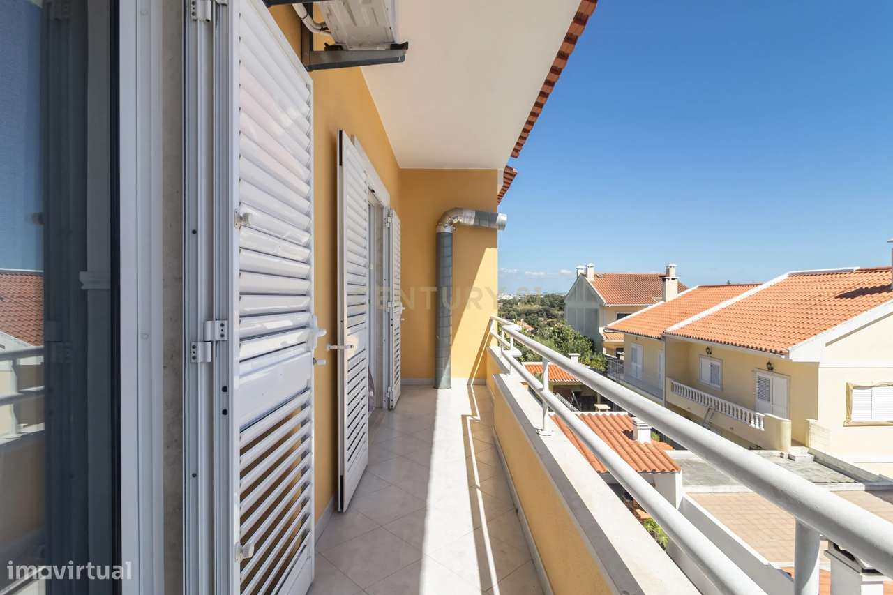Moradia T3 com Piscina e Excelentes Áreas nos Foros de Amora-28