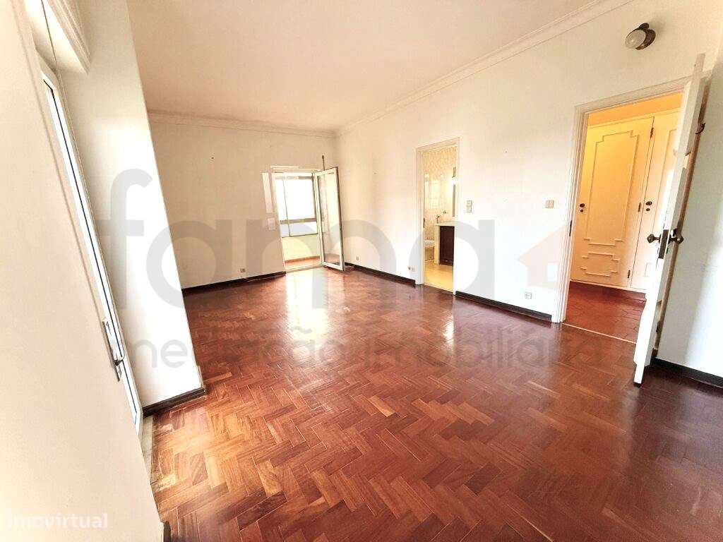 APARTAMENTO T4 EM OEIRAS-17