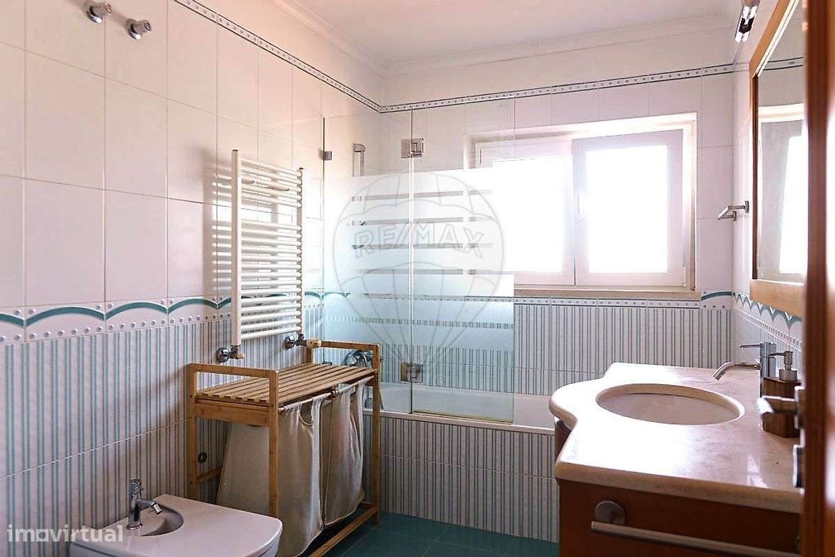 Moradia T4 para venda-26