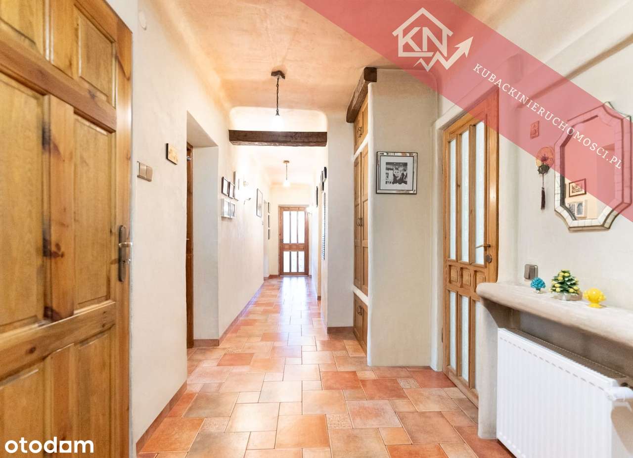 Przestronny dom w ponadczasowym stylu lub 2 oddzielne mieszkania-18