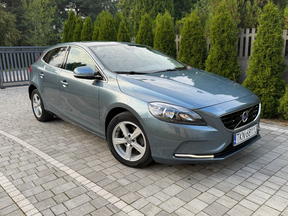Volvo V40 II (2012-) D2 Momentum 2012