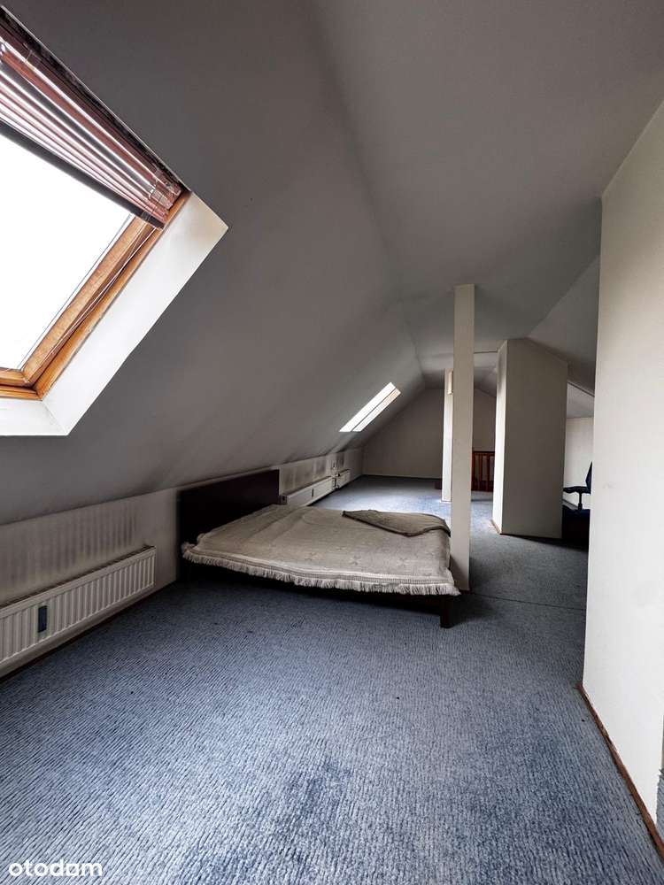 Na sprzedaż mieszkanie dwupoziomowe.-13