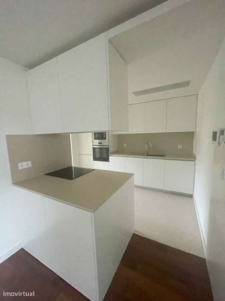 APARTAMENTO T1, com JARDIM no centro do Porto - Grande imagem: 5/22