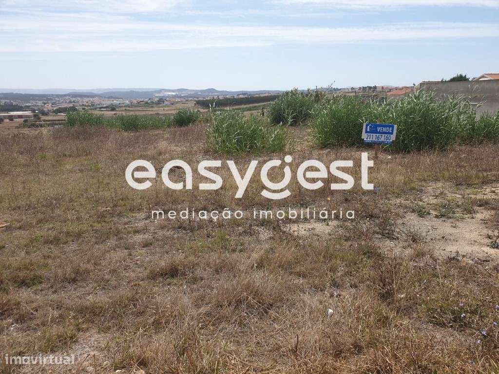 Terreno urbano para construção localizado junto às praias - Grande imagem: 3/8