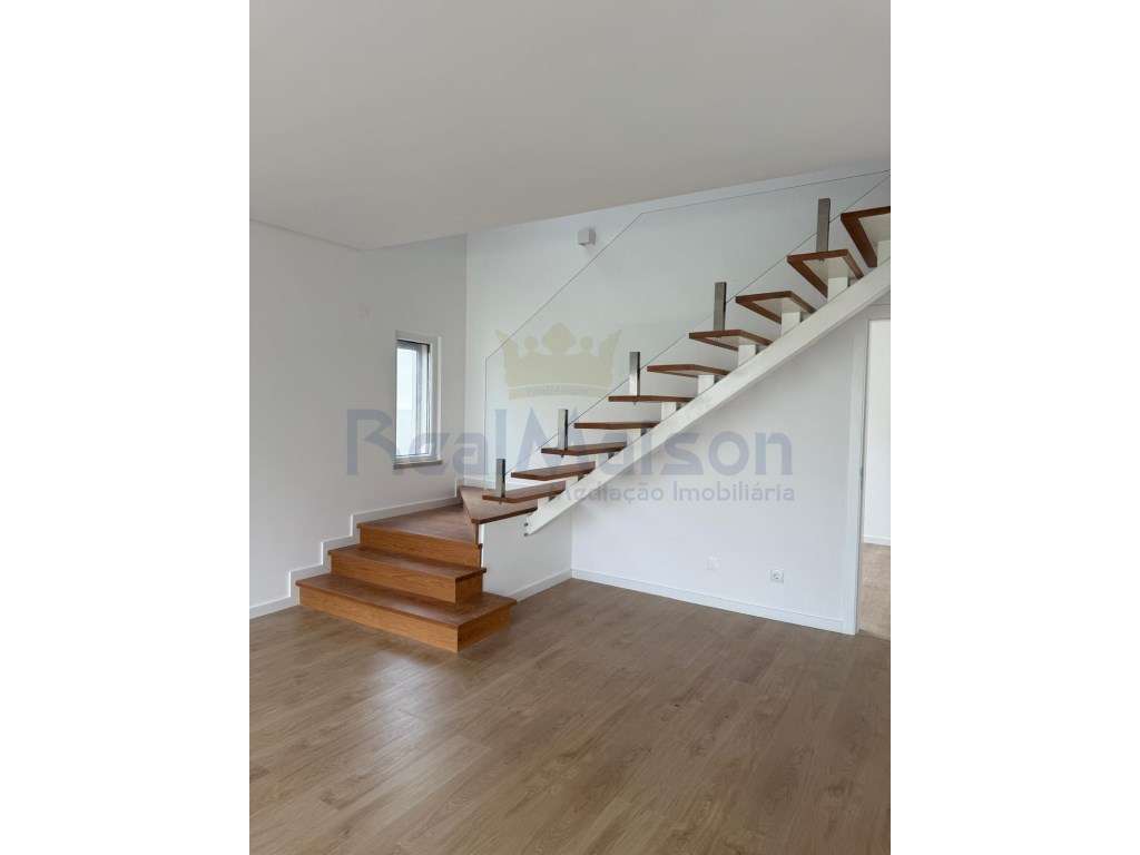 Fantástica Moradia T3 - S.Domingos de Rana - CONSTRUÇÃO NOVA-11