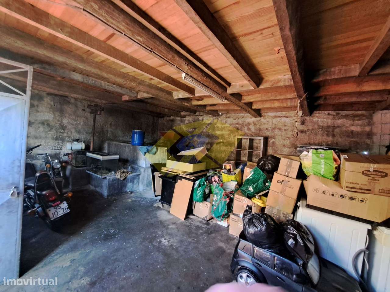 Moradia T3 em Agilde (Celorico de Basto)-9