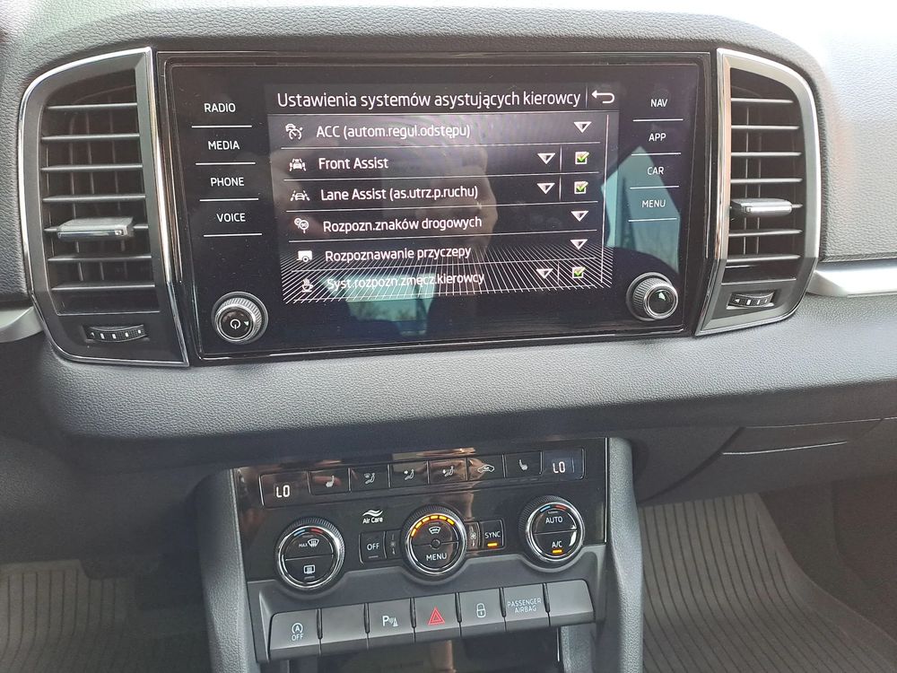 SKODA KAROQ Style 1.5STI150KM Virtual VarioFlex Kamera Grzana Szyba/Kierownica HAK