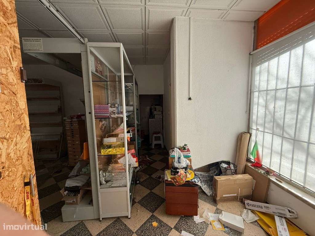 Loja em Queluz junto à Estação | 97,5 m² | Excelente Localização - Grande imagem: 4/7