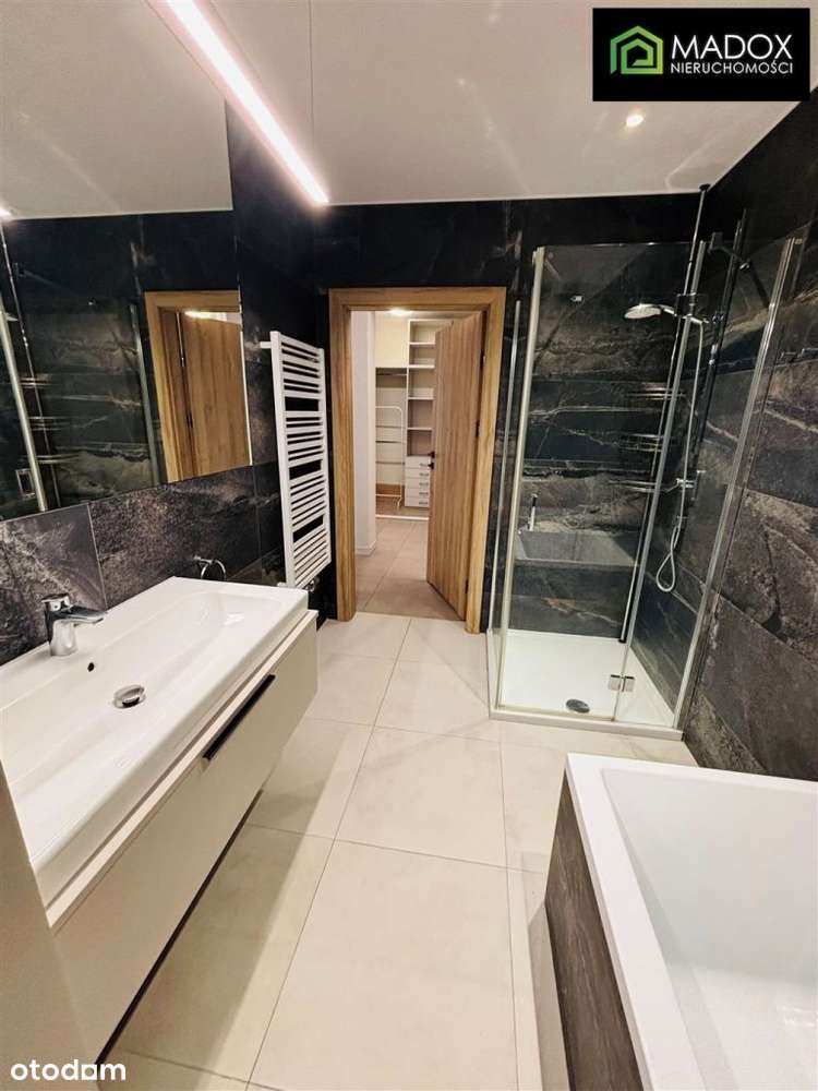 Komfortowe M-3 z dużym tarasem, blok z 2009 roku-7