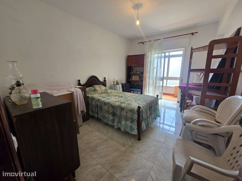 Simpático Apartamento T3, em prédio com elevador, no centro de Tavira-16