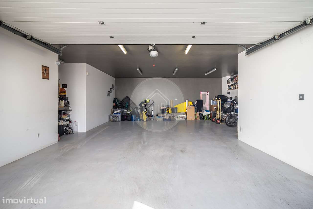 Moradia V5+1 | Piscina, vista mar e jardim | Porto Salvo, Oeiras-37