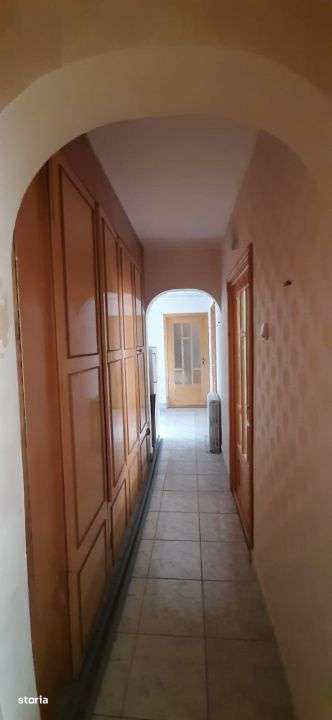 Apartament 3 camere confort 1 decomandat, Plantelor, etaj 3. - Imagine principală: 4/7