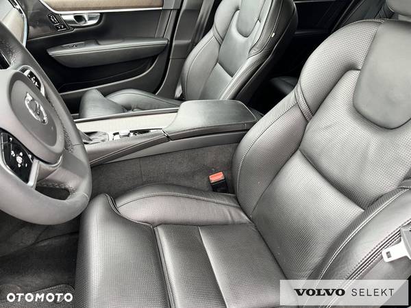 Volvo V90 Cross Country - 12