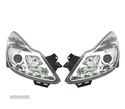 FARÓIS FRONTAIS PARA OPEL CORSA D LUZ DIURNA LED 06-10. FUNDO CROMADO - 1