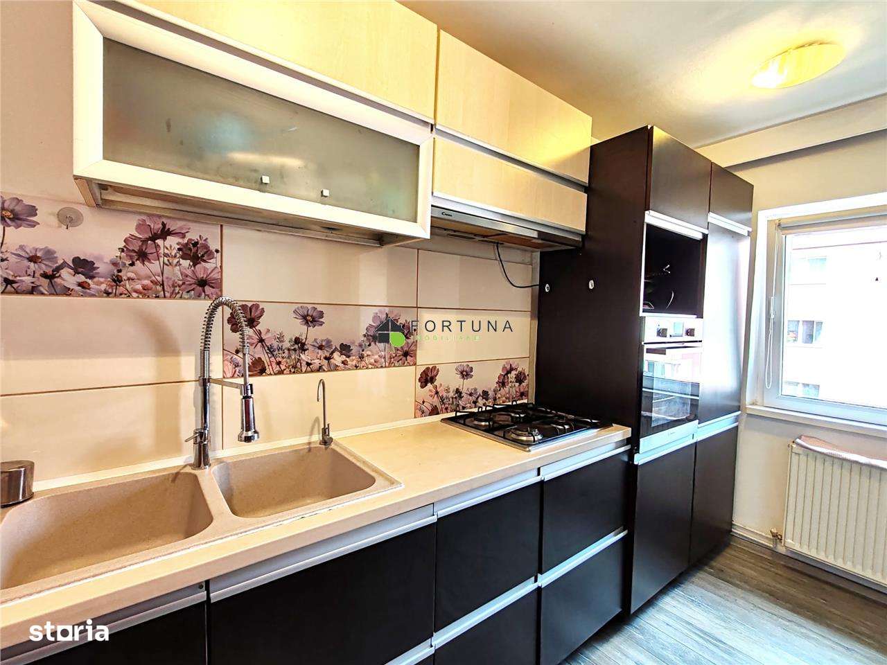 Apartament 3 camere , etaj intermediar - Astra-3