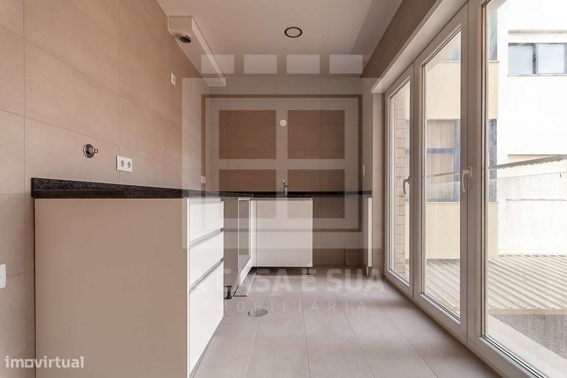 Prédio novo com 4 apartamentos na Praia do Furadouro-10