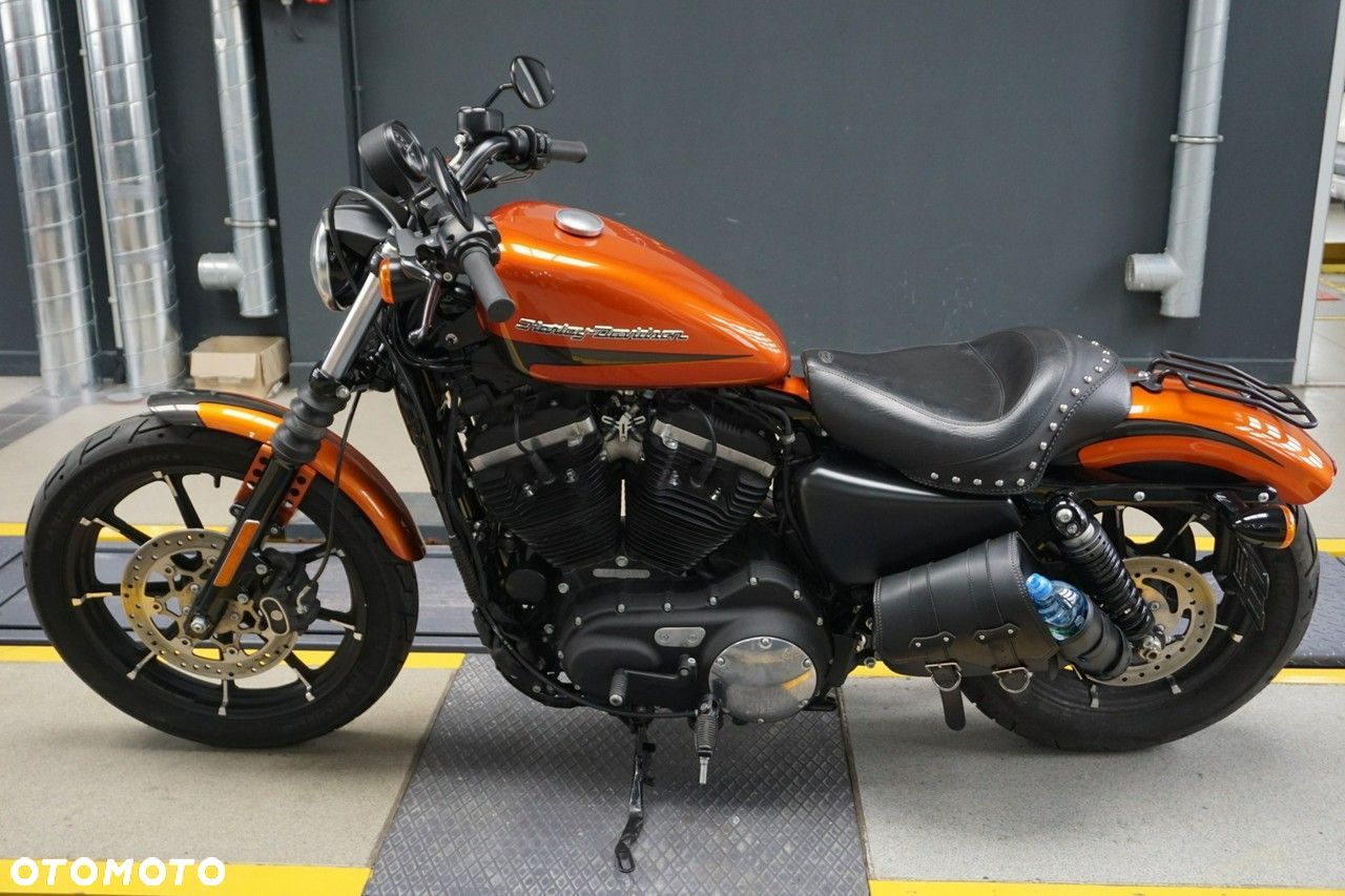 Harley-Davidson Sportster - 1