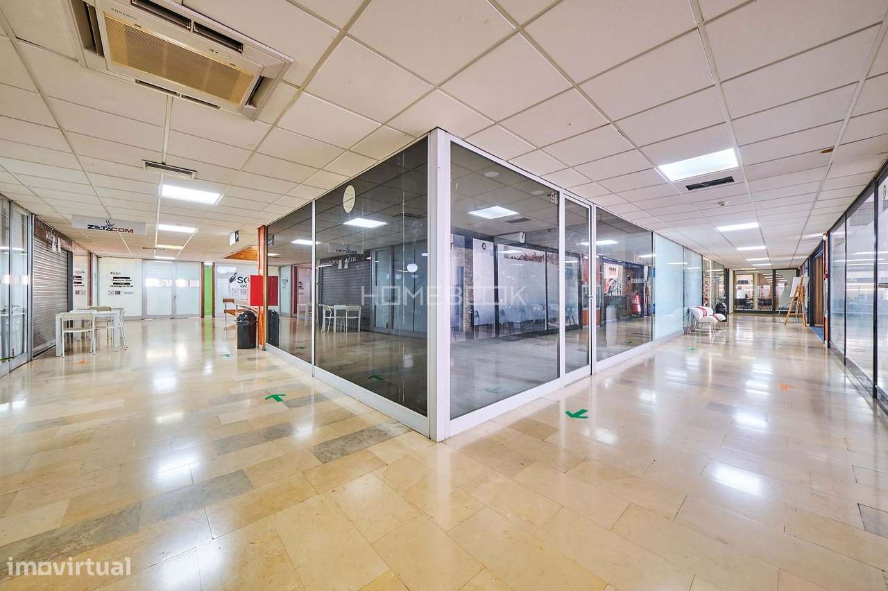 Loja com 3 montras na galiza - Grande imagem: 4/9