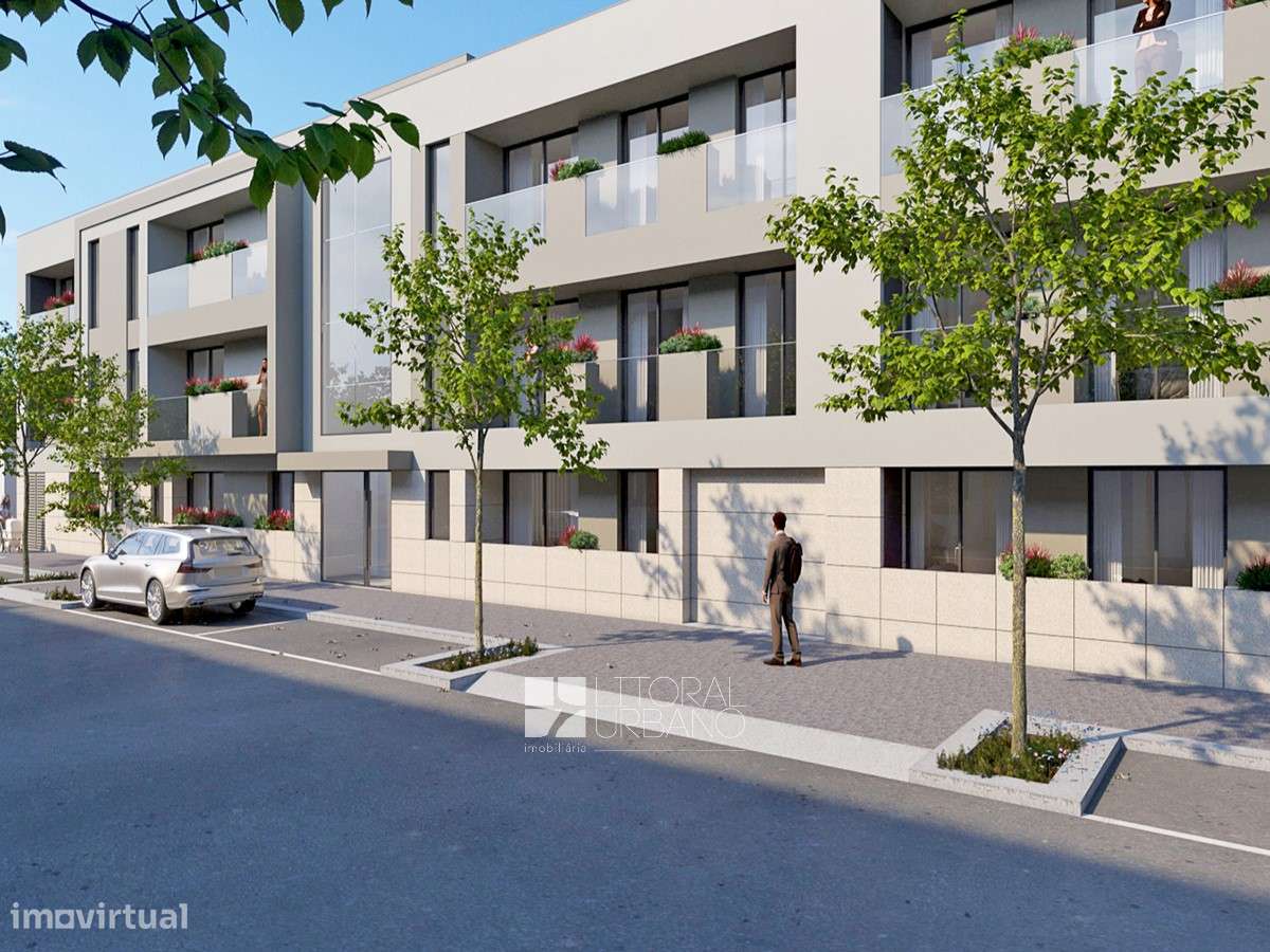 Apartamento T3 com lugar duplo de garagem em Águas Santas-13