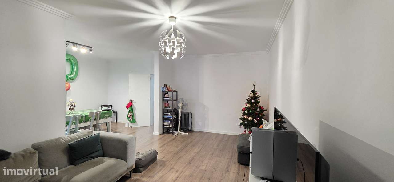 Lindo T4 de Excelência em Paço de Arcos, Totalmente Remodelado - Grande imagem: 5/22