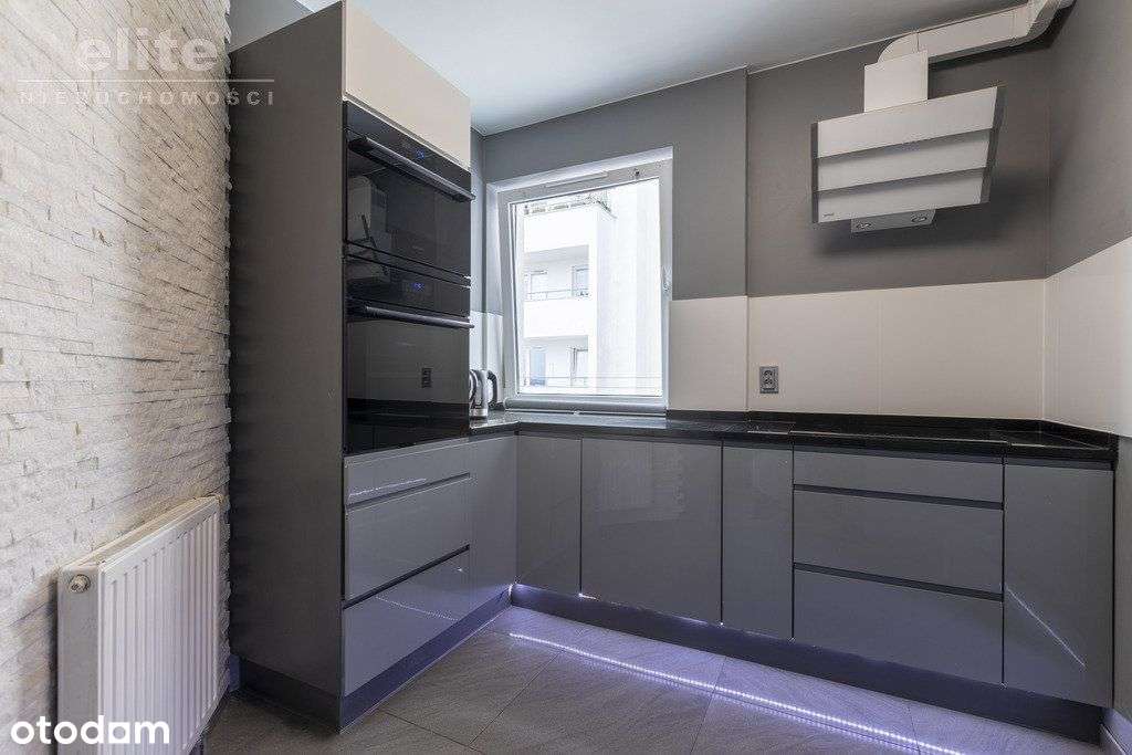 Mieszkanie 77 m2 z widokiem na panoramę miasta-9