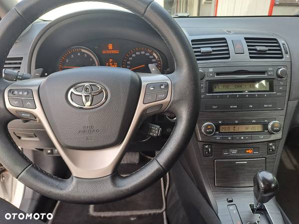 Toyota Avensis 1.8 Premium EU5 MS - 7