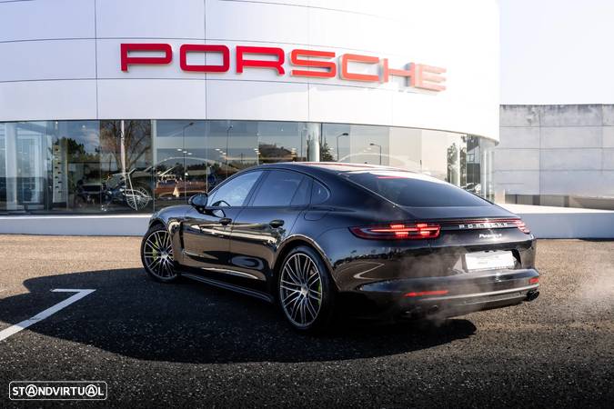 Porsche Panamera 4 E-Hybrid - 39