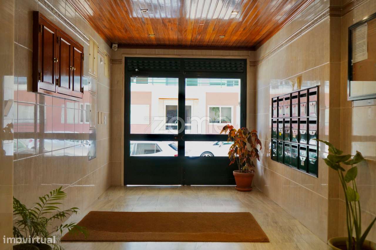 Apartamento T3 - Vale Mourão-31