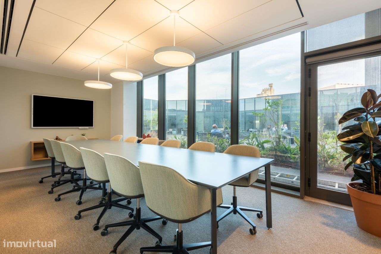 Espaço de escritório bem decorado para 2 pessoas em Spaces Oriente - Grande imagem: 3/10