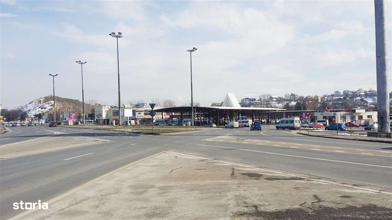 Spatiu: comercial, showroom, productie de inchiriat in Bartolomeu - Imagine principală: 5/20