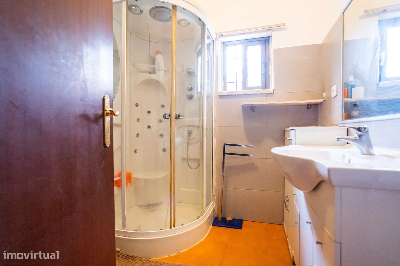 Moradia T3 Independente em Lote de 385 m² – Quinta do Conde, Sesimbra-11