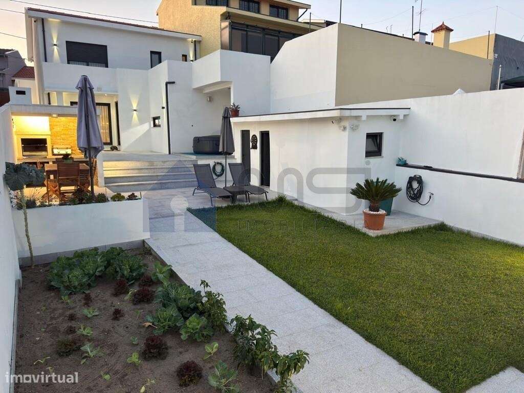 Moradia T3 em Matosinhos — Conforto e Elegância-44