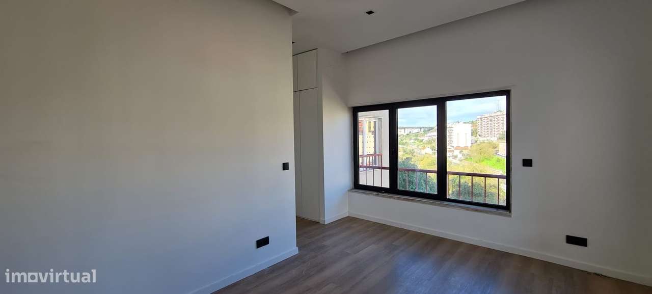 Apartamento T1+1 | Design moderno | Área ampla 111m2-23