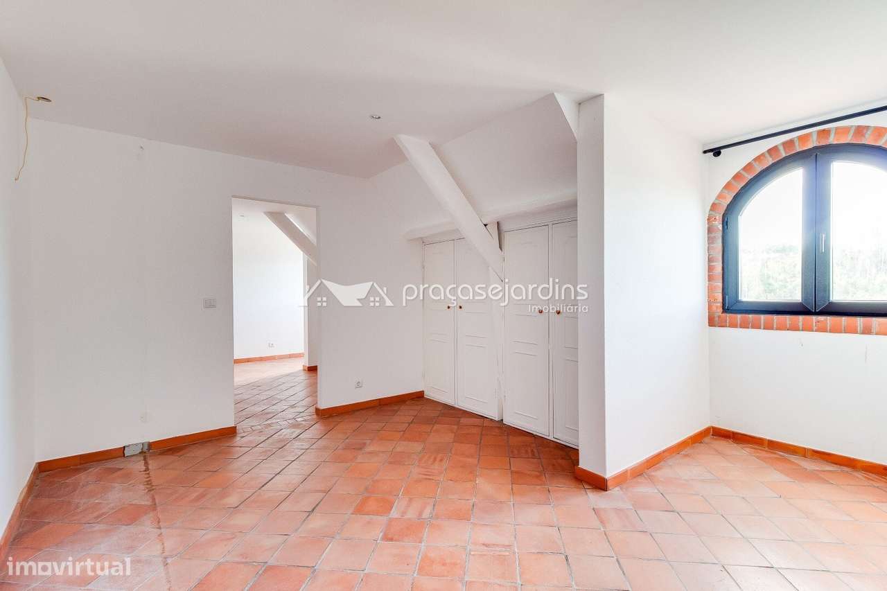 Moradia senhorial + 3 habitações em lote de 1.010 m² – luxo e priva... - Grande imagem: 5/58