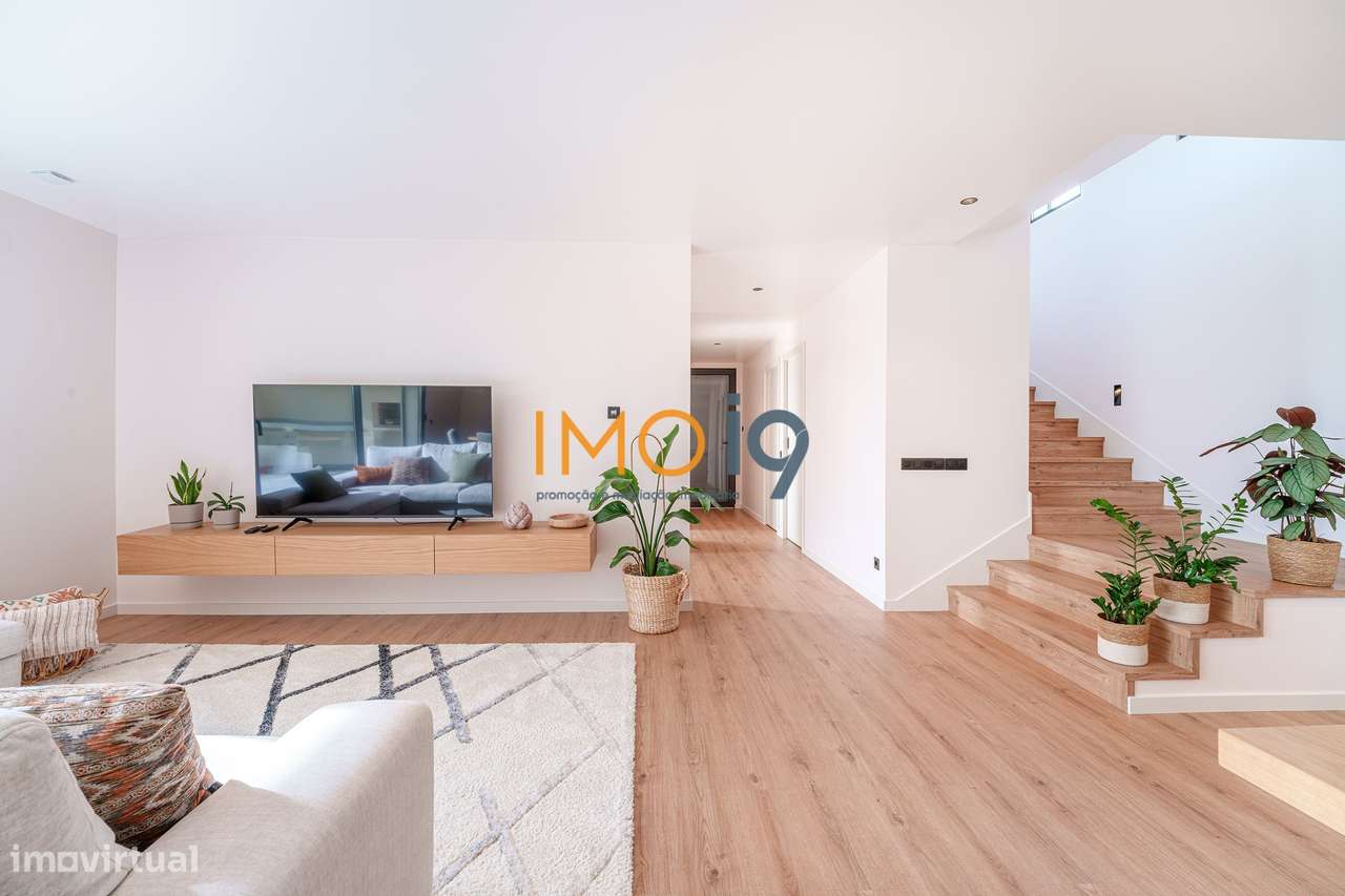 Moradia T4 com Vista Panorâmica em Fátima-9