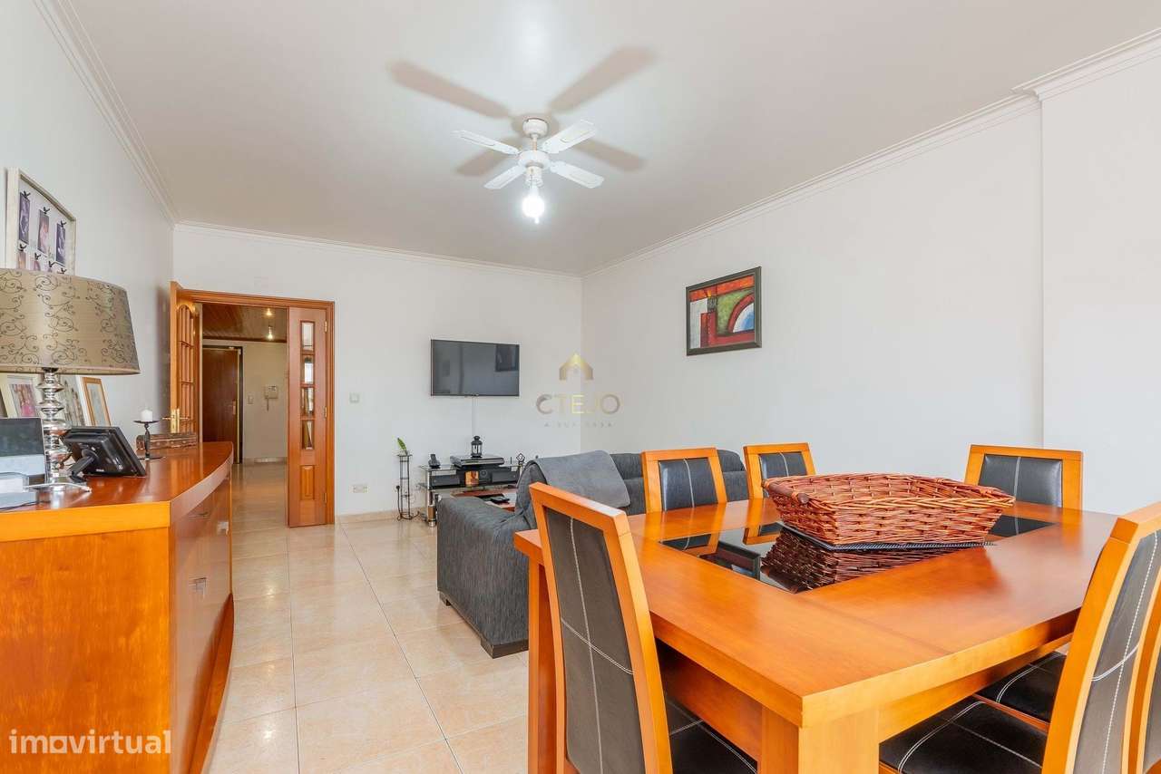 Apartamento T3 com Vista Rio em Póvoa de Santa Iria-8